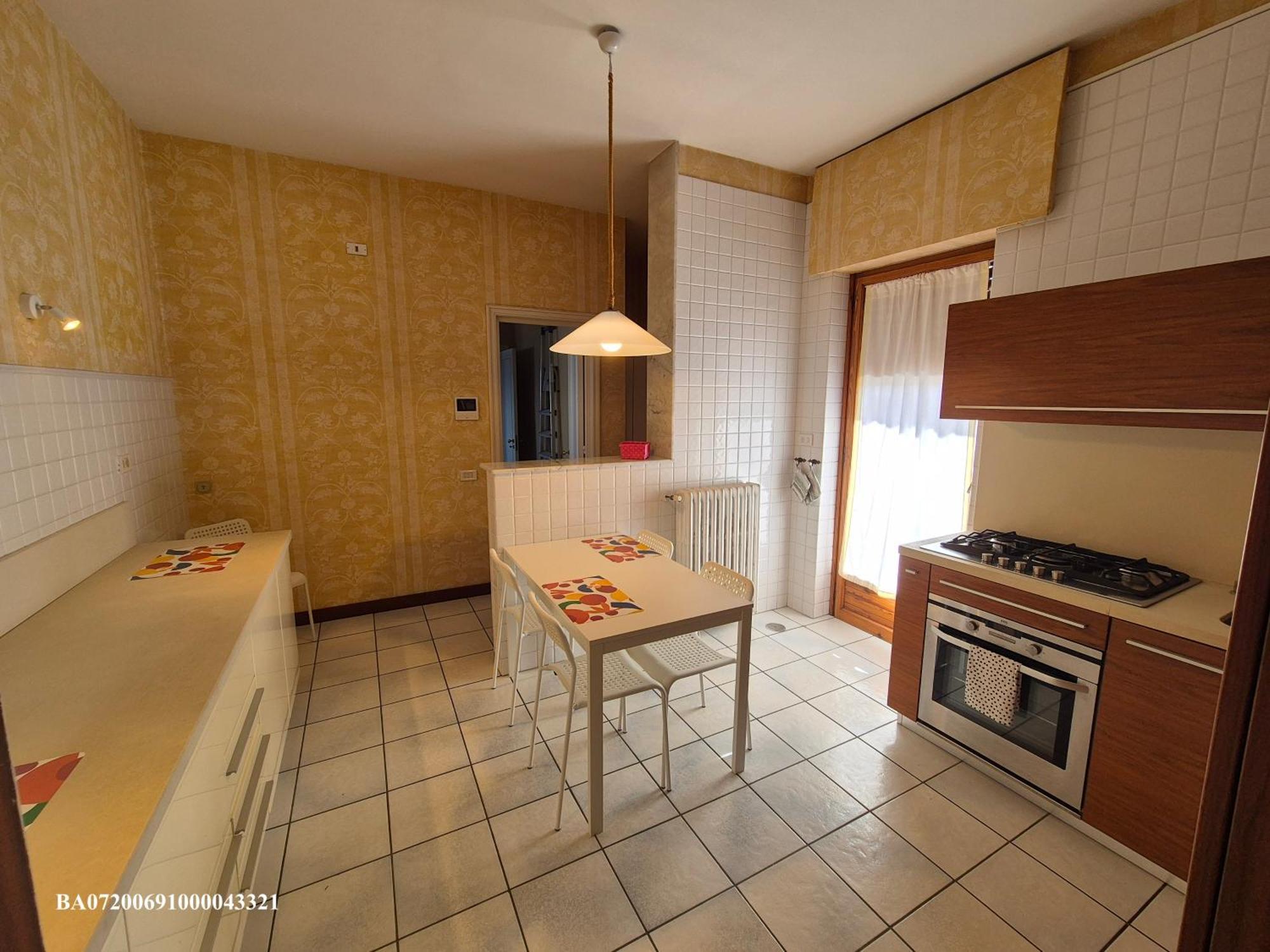 Front Beach Apartment - 3 Bedrooms Bari Exterior photo